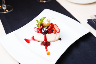 Çilekli cheesecake
