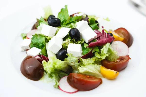 Salad with feta cheese — Stock Photo, Image
