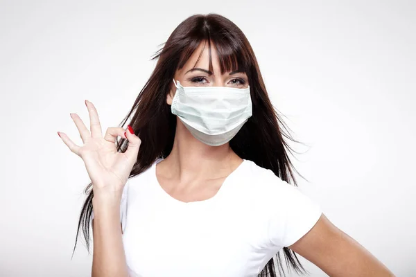 Corona virus concept. woman in protective mask — Stock Photo, Image