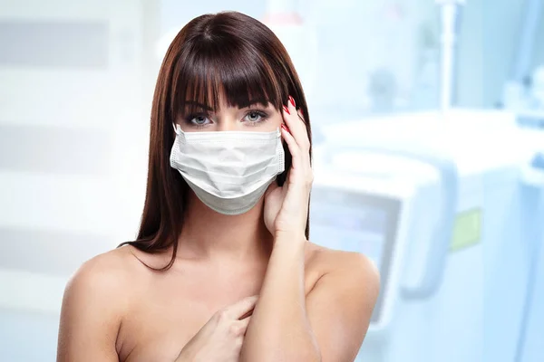Corona virus concept. woman in protective mask — Stock Photo, Image