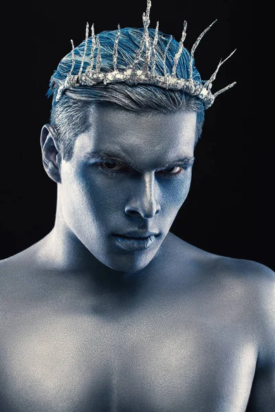Portrait Style Beauté Homme Isolé Fond Sombre Maquillage Bleu Gris — Photo