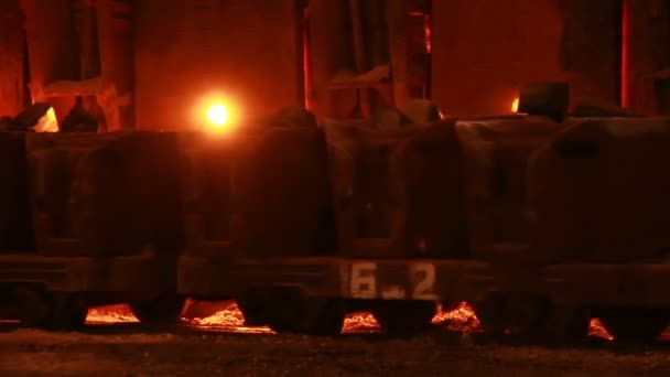 Erimiş Çelik Döküm Metalurji Works Teki Haddelenmiş Çelik Üretimi — Stok video
