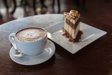 Banoffee pasta kek kahve latte sanat ile