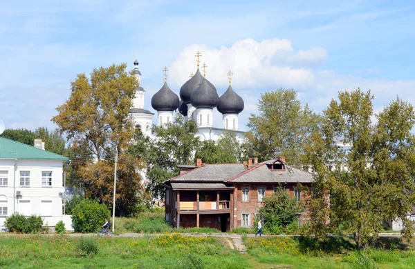 Vladychnaya Sloboda 圣尼古拉教堂. — 图库照片