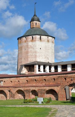 Kale Kirillo Belozersky kule manastır gündüz.