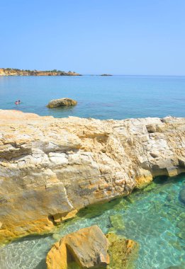 Cretan sahil deniz buzlu.