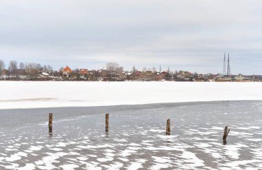 Neva Nehri St. Petersburg eteklerinde.