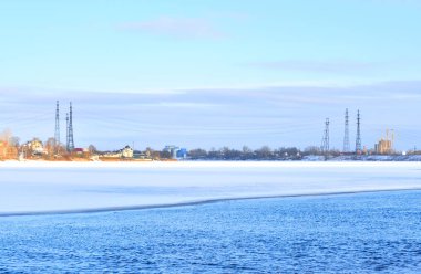 Neva Nehri St. Petersburg eteklerinde.