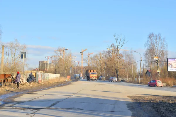 Sovetskaya straat in het dorp Oest-Slavische. — Stockfoto