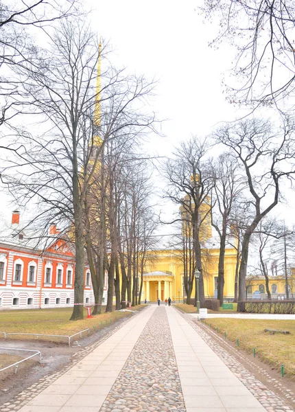 Улица Петропавловской крепости . — стоковое фото