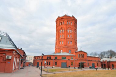 Evren su, Müze kompleksi.