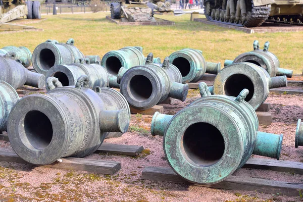 Vieux mortiers, Saint-Pétersbourg . — Photo