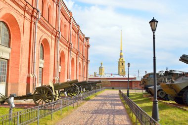 Eski Sovyet savaş topu Müzesi topçu.