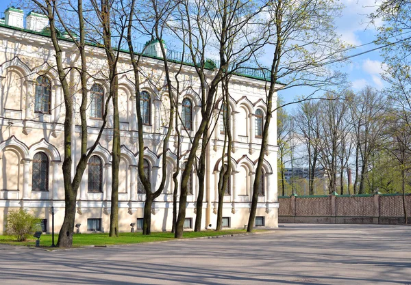 Bina kıyamet Novodevichy Manastırı. — Stok fotoğraf