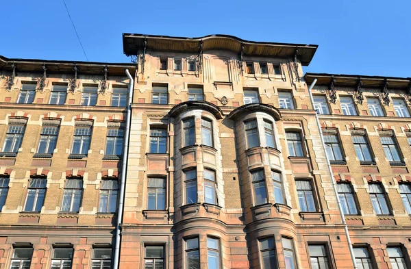 Stará budova v centru St.Petersburg. — Stock fotografie