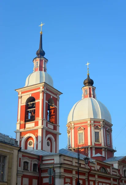 Pantelejmona Kościoła na wieczór, St.Petersburg. — Zdjęcie stockowe