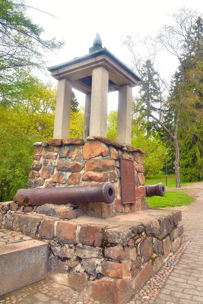 Monumento di battaglia nel 1741 tra le truppe svedesi e russe . — Foto Stock