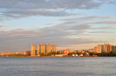Neva Nehri manzaralı, St. Petersburg..