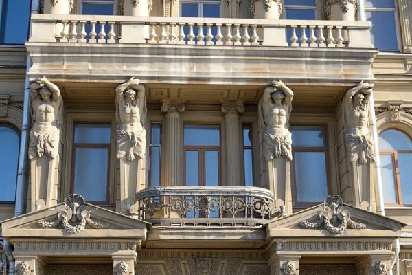 Fragmento de edificio antiguo en San Petersburgo . —  Fotos de Stock