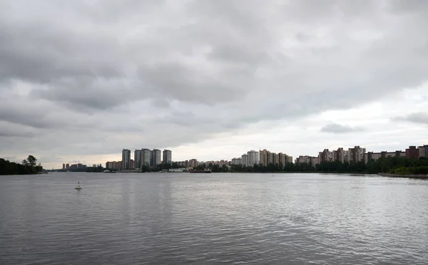View of Neva river, St.Petersburg. — Stock Photo, Image