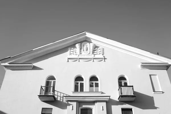 El edificio en estilo de Stalin, Metalostroy . —  Fotos de Stock