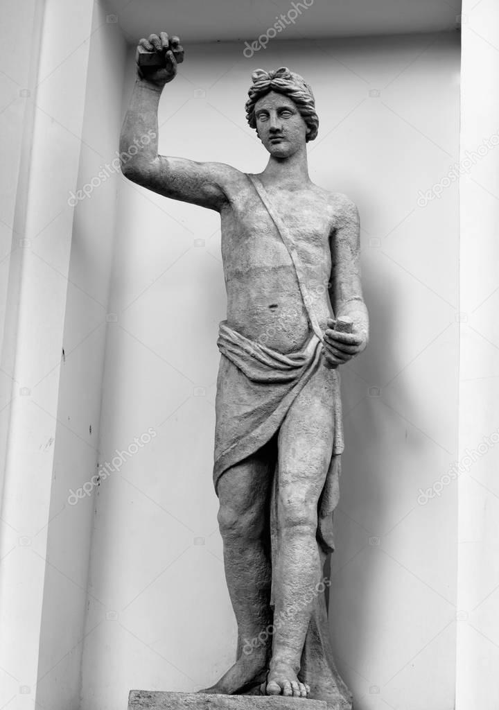apollo mini statue