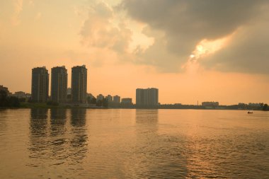 Neva Nehri manzaralı, St. Petersburg..
