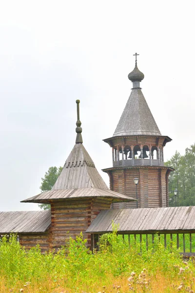 La Mansión Compleja Bogoslovka Cerca de San Petersburgo. — Foto de Stock