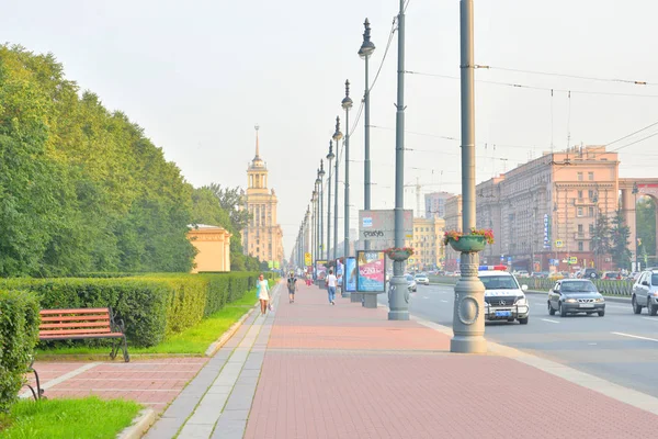 Avenida Moskovsky em São Petersburgo . — Fotografia de Stock