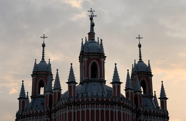 Силуэт Чешской церкви в Санкт-Петербурге . — стоковое фото