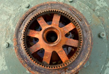 Eski paslı mekanizma.