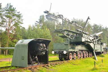 305 mm tren silahını Tm-3-12.