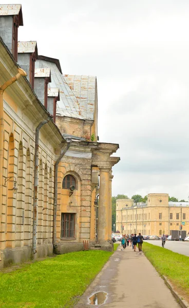 Estábulos do Palácio em Gatchina . — Fotografia de Stock