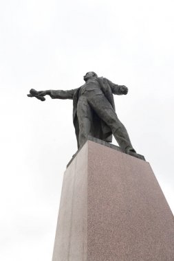 Lenin, Moskova Meydanı anıt.