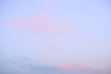 Bulut gökyüzü günbatımı.