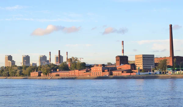 De gamla fabriksbyggnaderna, st.petersburg. — Stockfoto