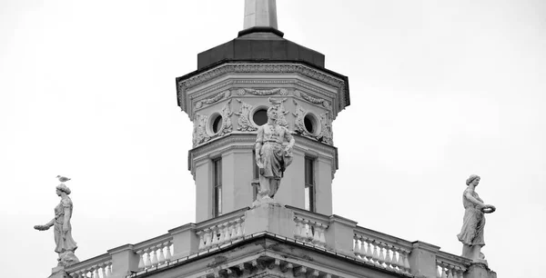 콜피노에 스탈린의 작풍에 있는 건물. — 스톡 사진