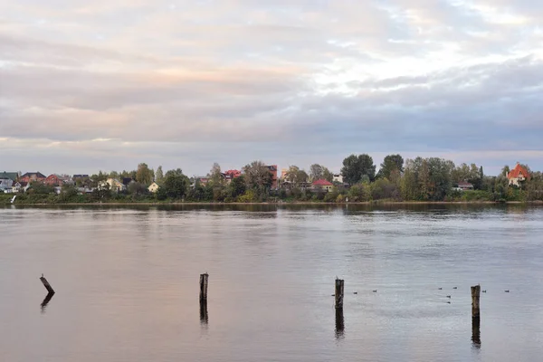 Blick auf den Fluss Neva. — Stockfoto