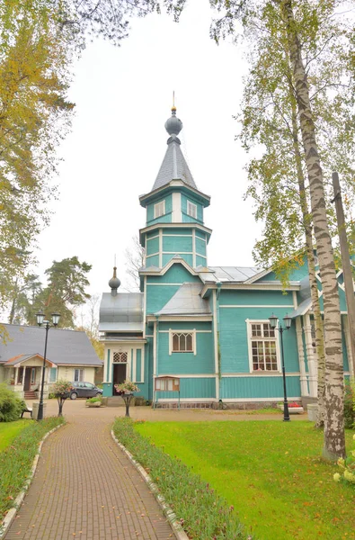 Kyrkan av St Vladimir lika-till-the-apostlarna. — Stockfoto