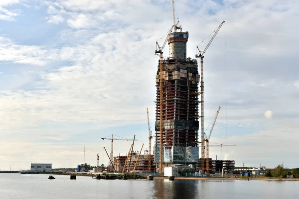 超高層ビル建設 Lakhta センター下. — ストック写真