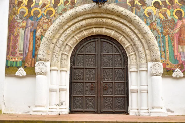 Deur van de kathedraal van de Gosudarev van de Feodorovsky. — Stockfoto