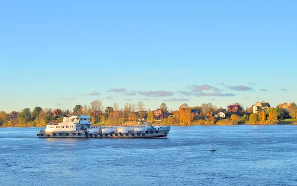 Vista del río Neva . —  Fotos de Stock