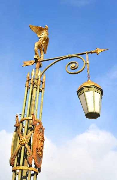 Street lamp in the old style. — Stock Photo, Image