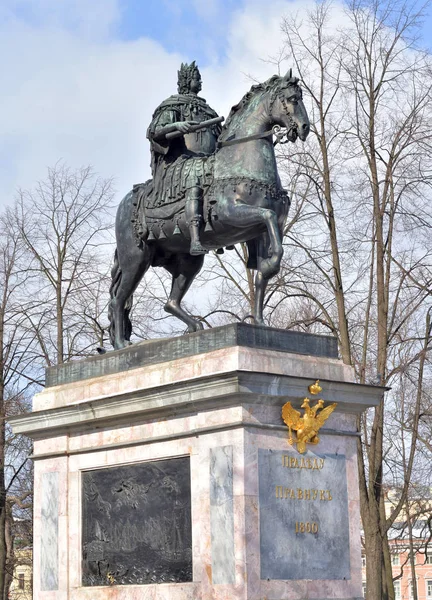 Estátua do imperador Pedro, o Grande . — Fotografia de Stock