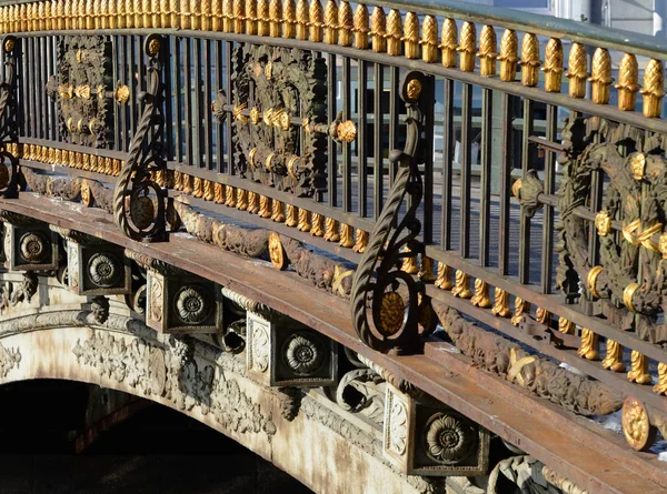 Fragment of fence of bridge. — Stock Photo, Image