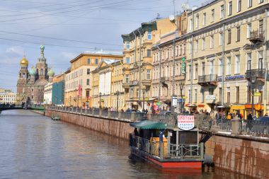 St Petersburg kanalda Griboyedov görünümünü.
