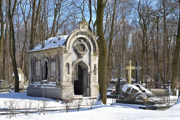 Cementerio Novodevichye en San Petersburgo . —  Fotos de Stock