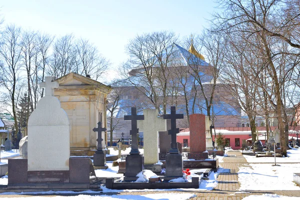 Cementerio Novodevichye en San Petersburgo . — Foto de Stock