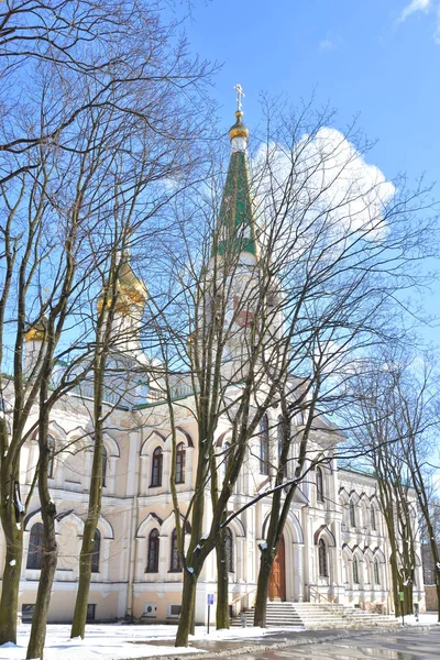 Glockenturm im Woschresenski Nowodewitschij-Kloster. — Stockfoto