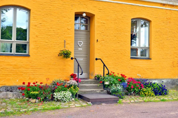 Porche de la antigua casa en Lappeenranta . — Foto de Stock